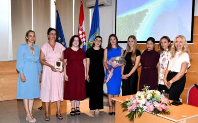 Veliko priznanje za našu školu: Strukovnom natjecateljskom timu dodijeljen Grb Općine Bol